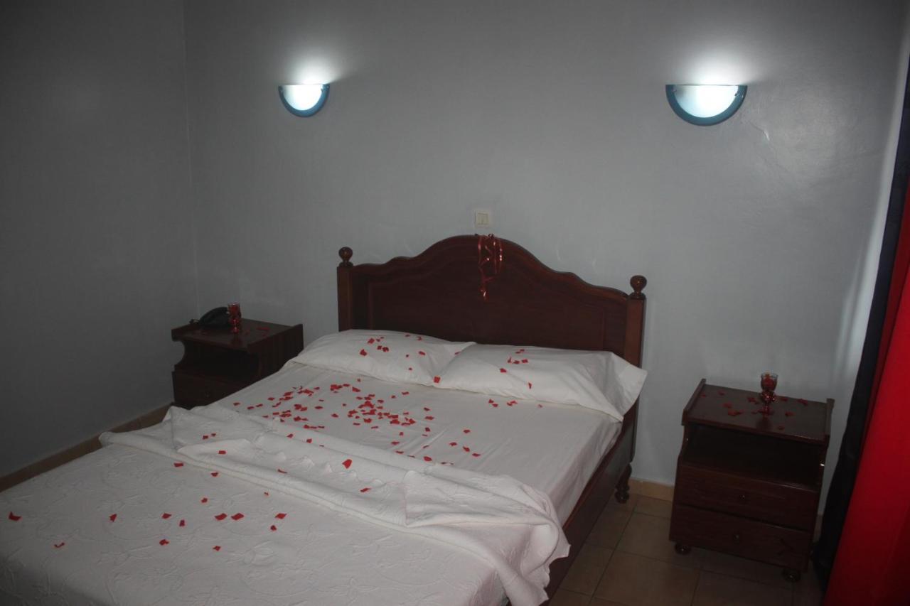 Hotel Avenida Assomada Esterno foto